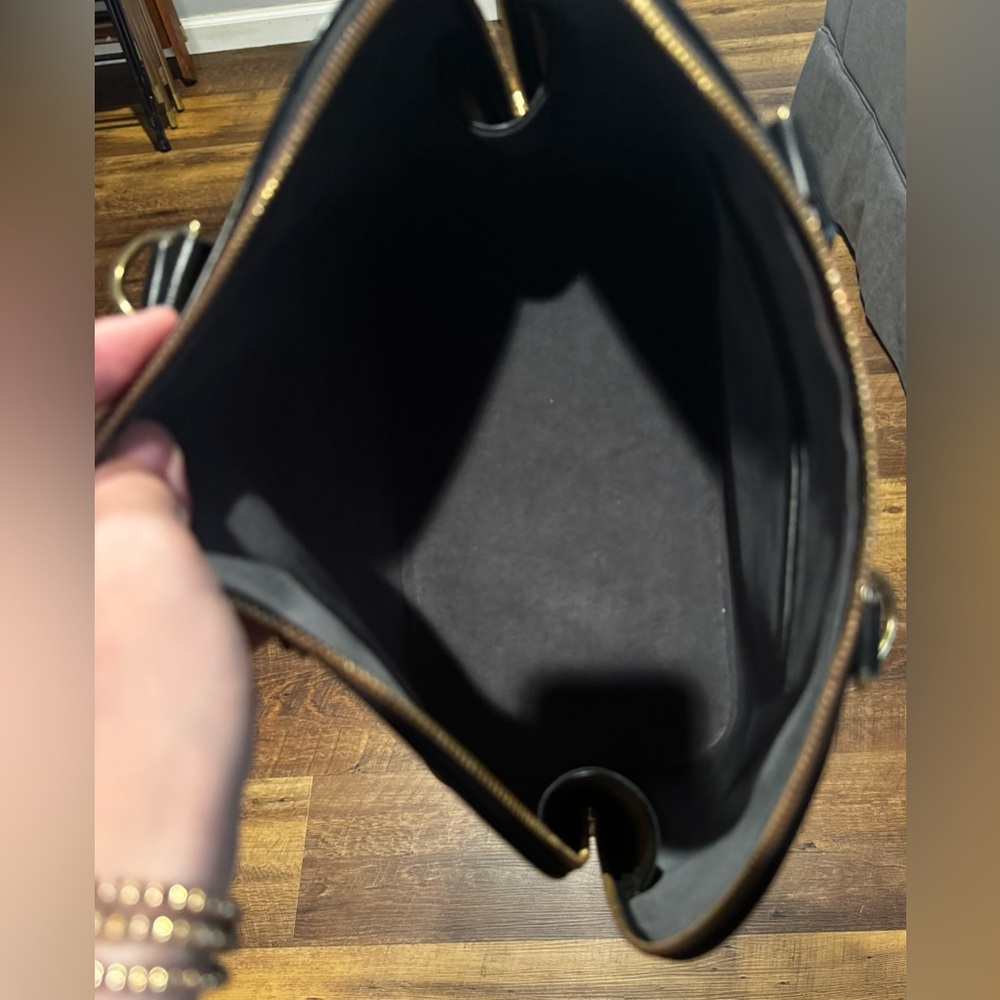 Louis Vuitton Black Epi Leather Alma PM - Picture 11 of 13